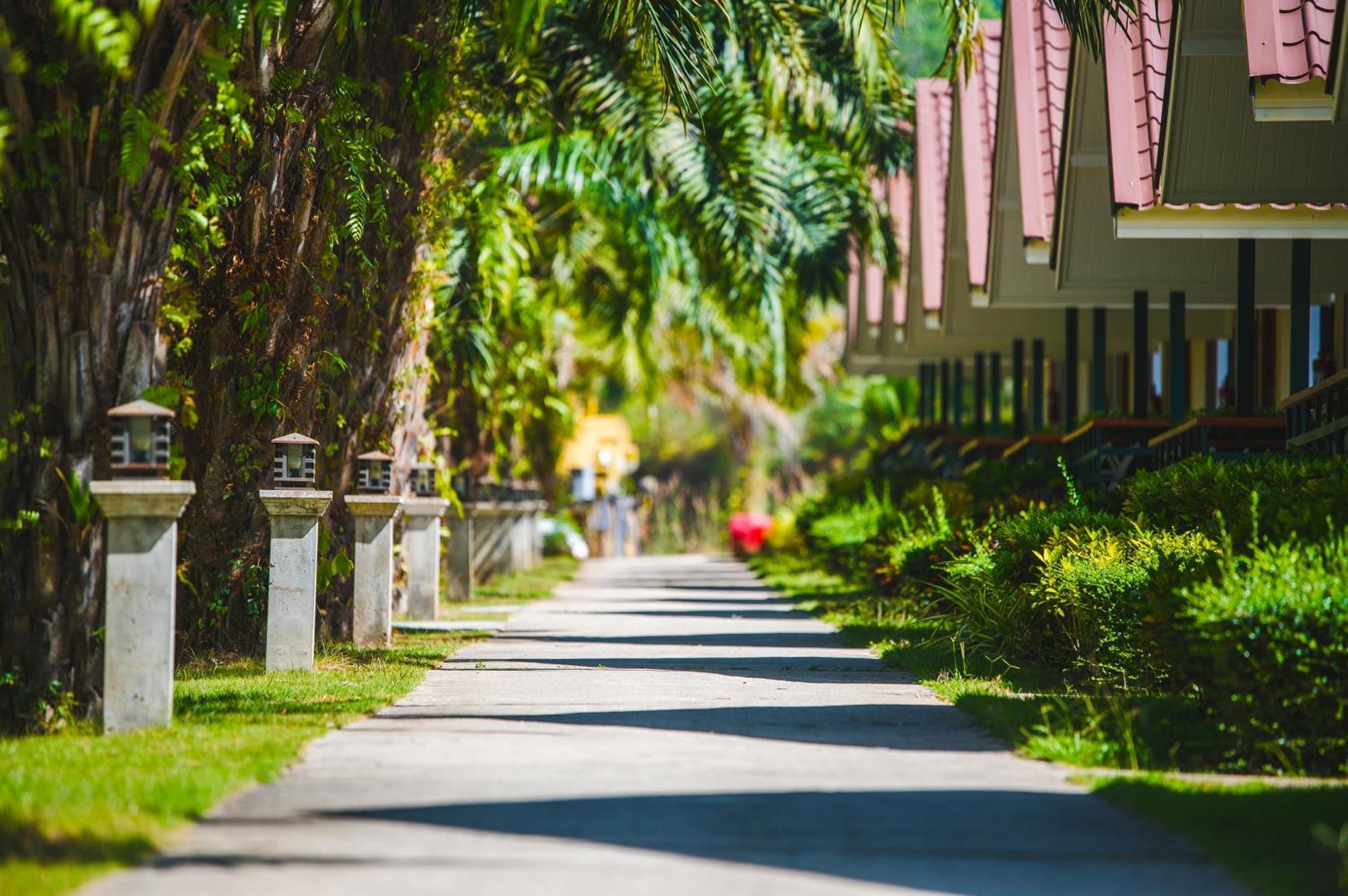 Katathong Golf Resort & Spa Phang Nga Exterior photo